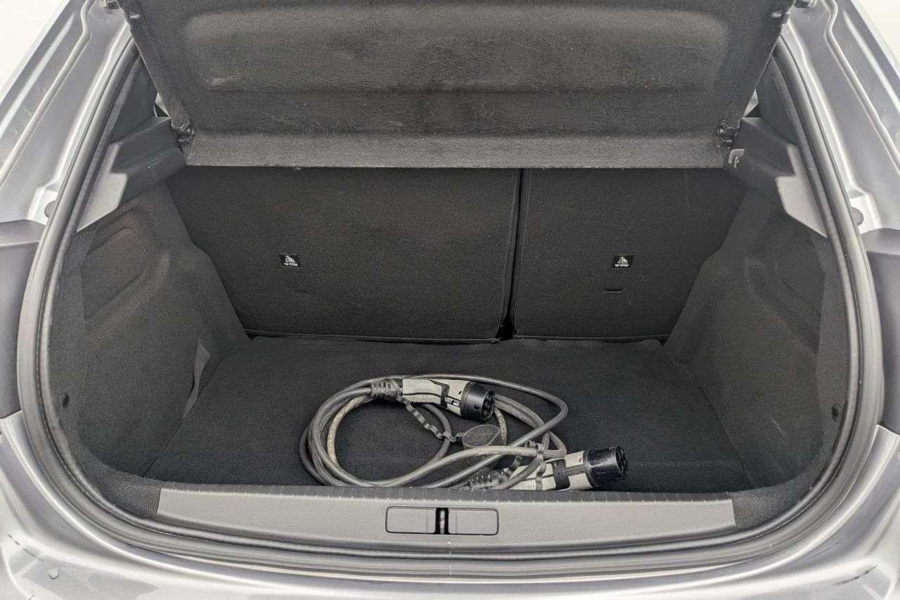 2021 PEUGEOT E-208 2021 PEUGEOT E-208