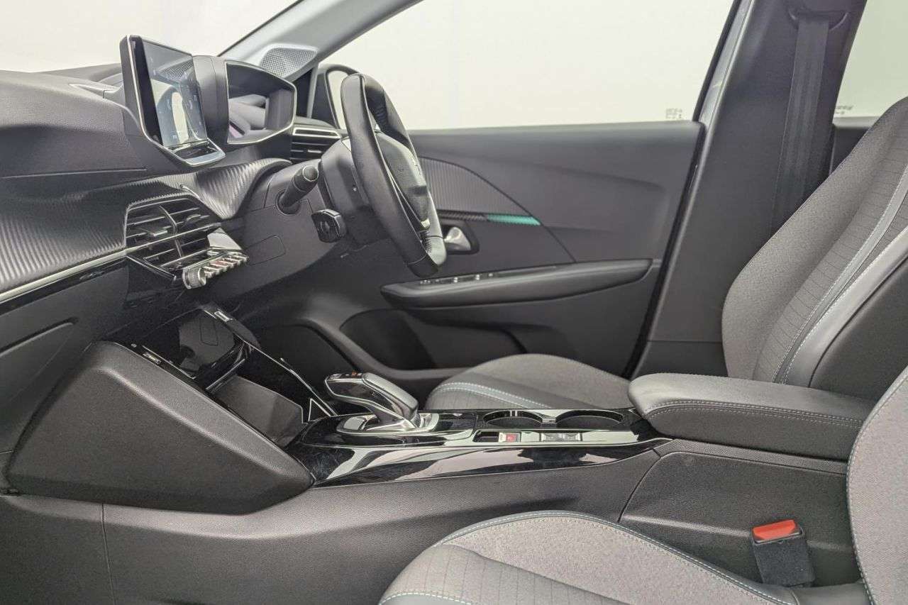 2021 PEUGEOT E-208 2021 PEUGEOT E-208