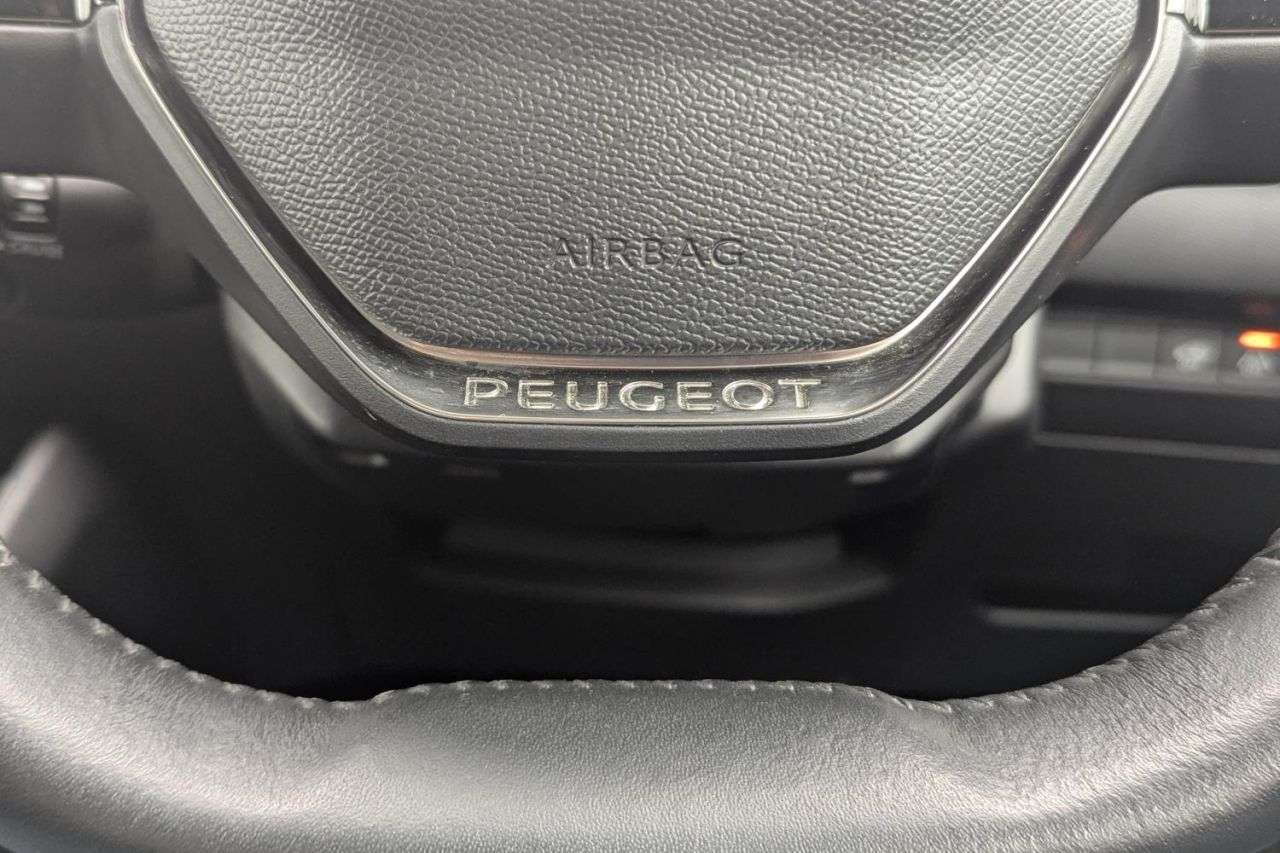 2021 PEUGEOT E-208 2021 PEUGEOT E-208