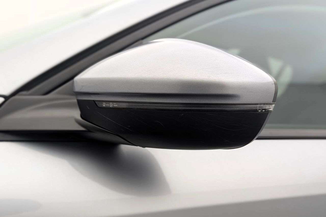 2021 PEUGEOT E-208 2021 PEUGEOT E-208