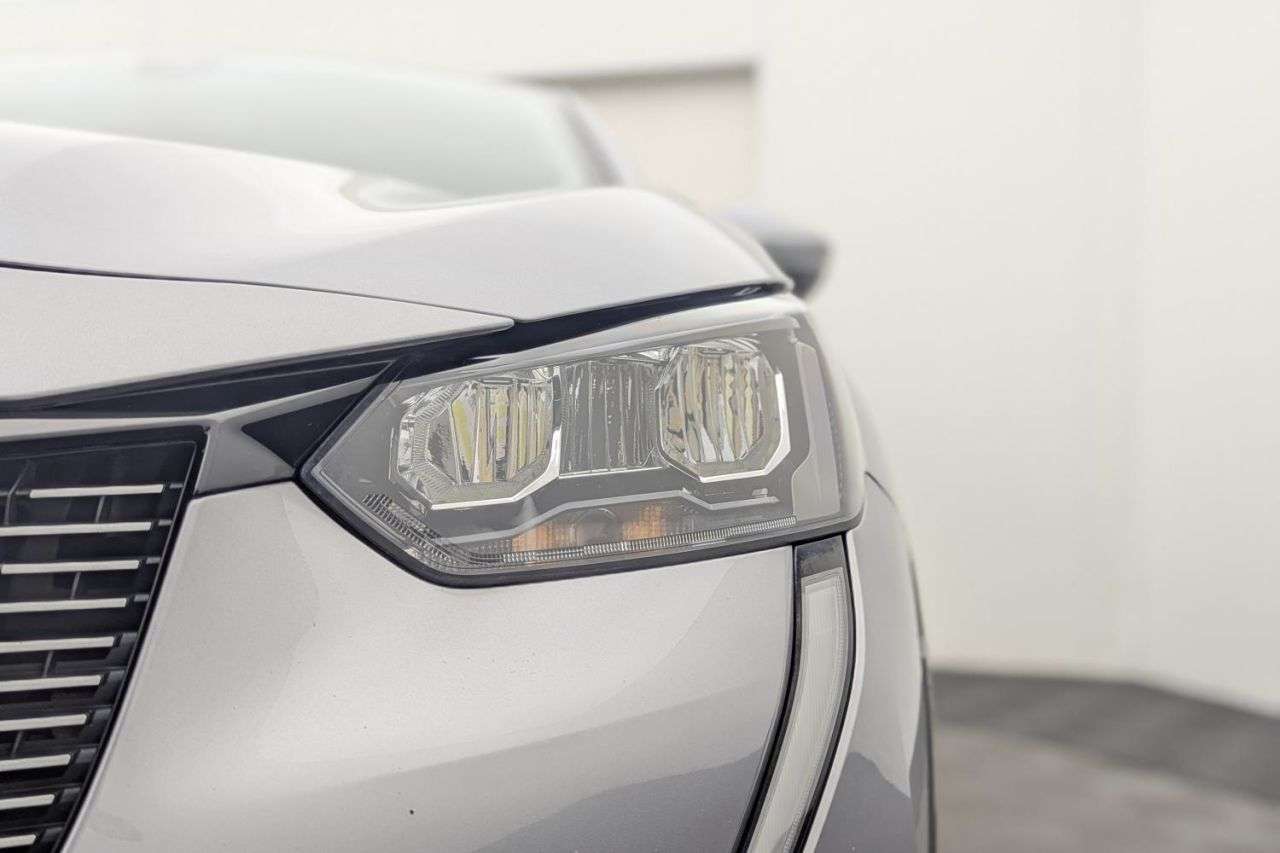 2021 PEUGEOT E-208 2021 PEUGEOT E-208