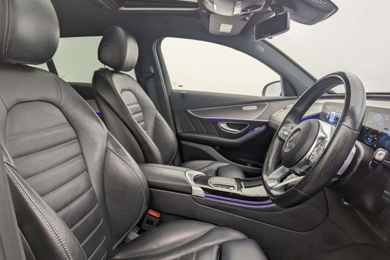 A 2021 MERCEDES-BENZ EQC EQC 400 80kWh AMG Line (Premium) SUV 5dr Electric Auto 4MATIC (408 ps) Awar A 2021 MERCEDES-BENZ EQC EQC 400 80kWh AMG Line (Premium) SUV 5dr Electric Auto 4MATIC (408 ps) Awar