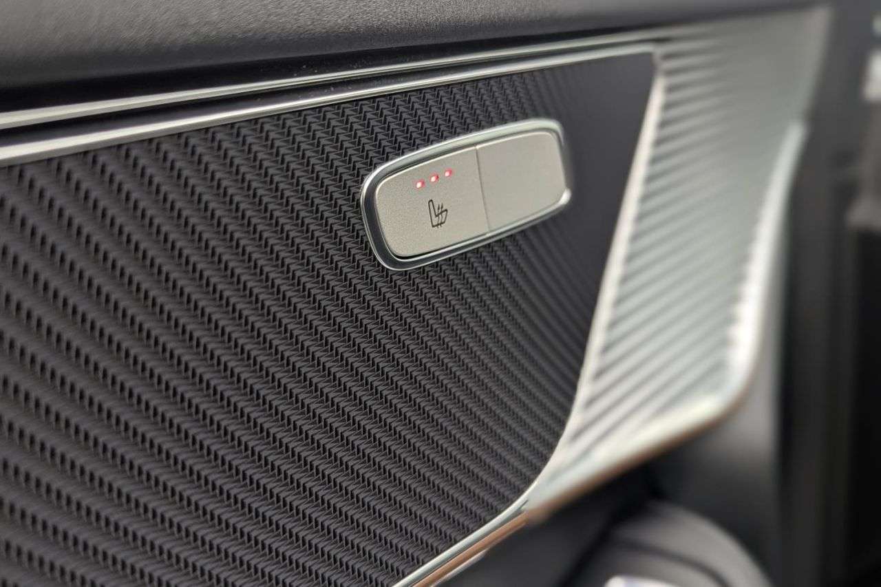 2021 MERCEDES-BENZ EQC 2021 MERCEDES-BENZ EQC