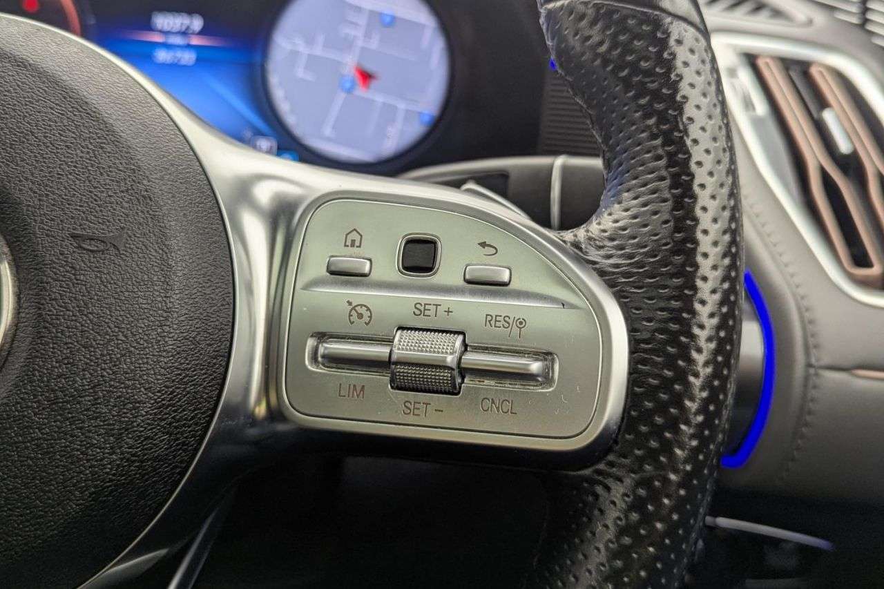 2021 MERCEDES-BENZ EQC 2021 MERCEDES-BENZ EQC