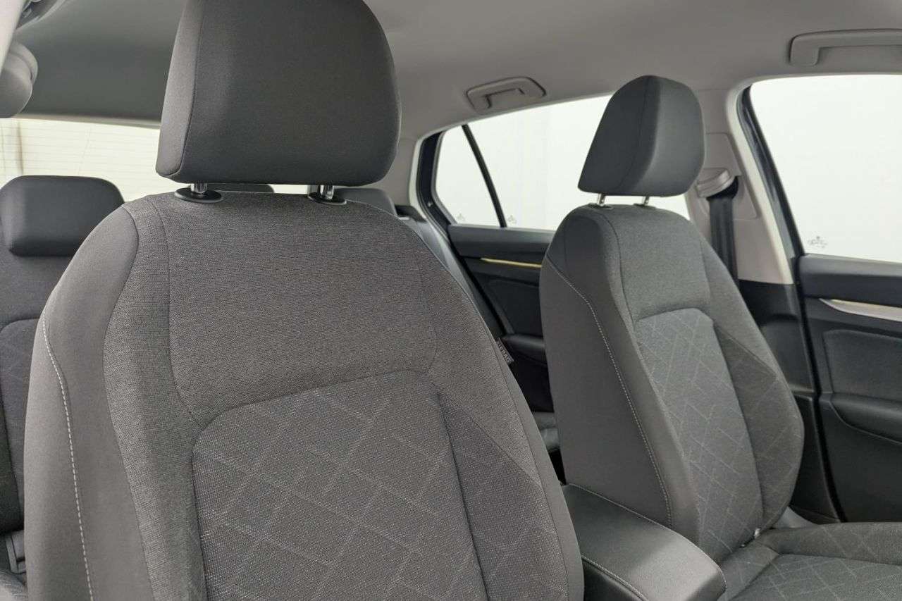 2022 VOLKSWAGEN GOLF 2022 VOLKSWAGEN GOLF