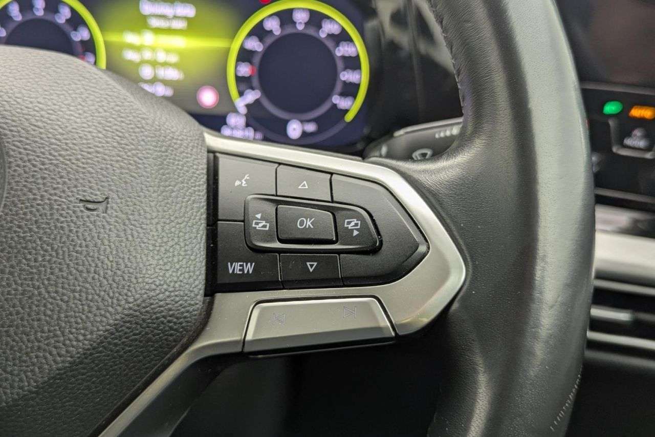 2022 VOLKSWAGEN GOLF 2022 VOLKSWAGEN GOLF
