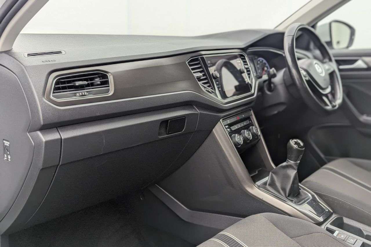 2018 VOLKSWAGEN T-ROC 2018 VOLKSWAGEN T-ROC