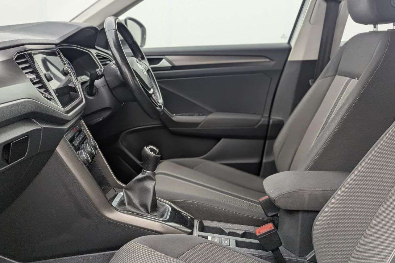 2018 VOLKSWAGEN T-ROC 2018 VOLKSWAGEN T-ROC