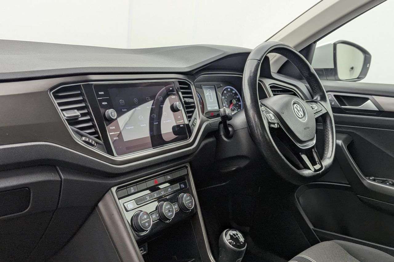 2018 VOLKSWAGEN T-ROC 2018 VOLKSWAGEN T-ROC