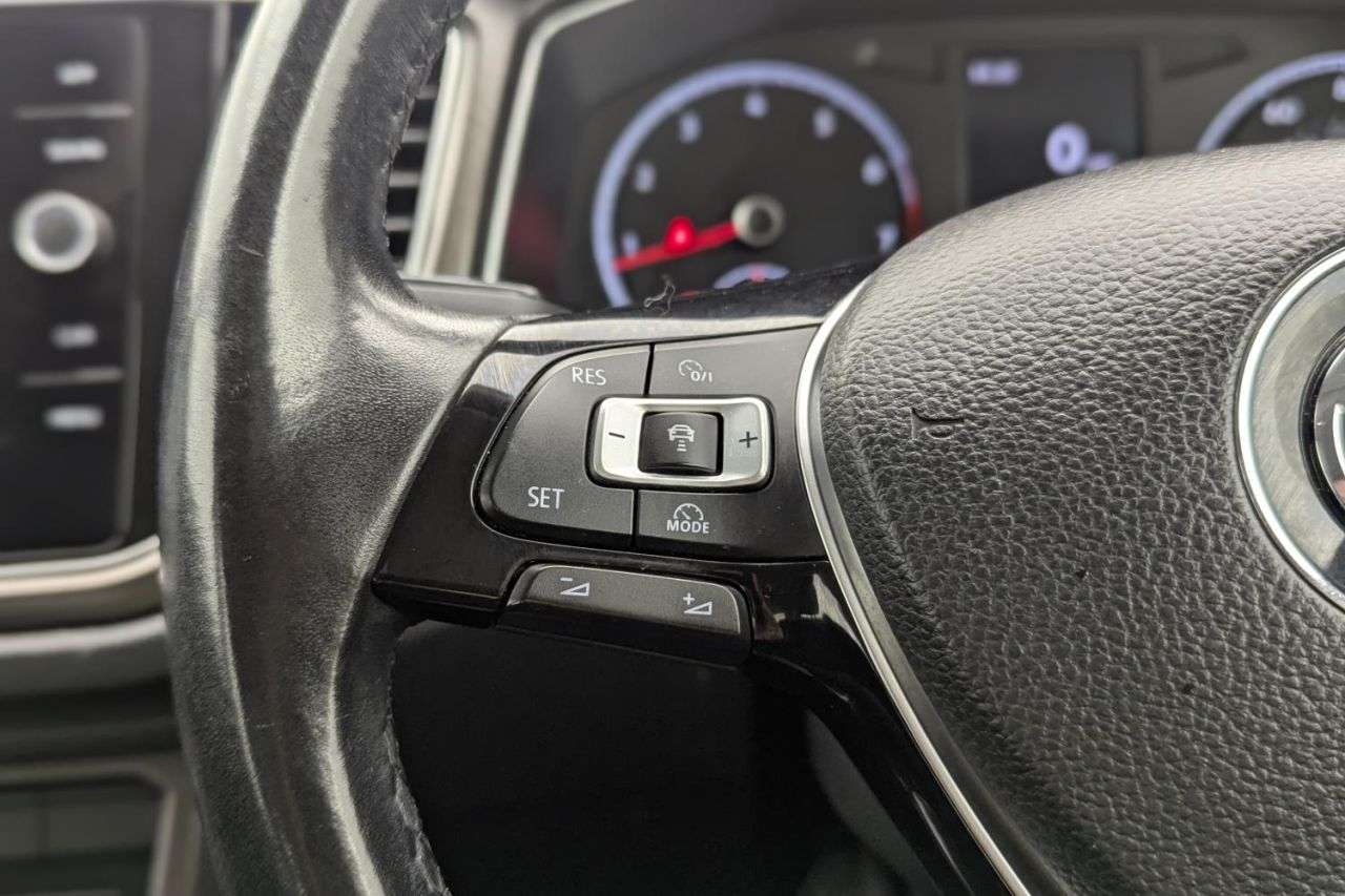 2018 VOLKSWAGEN T-ROC 2018 VOLKSWAGEN T-ROC