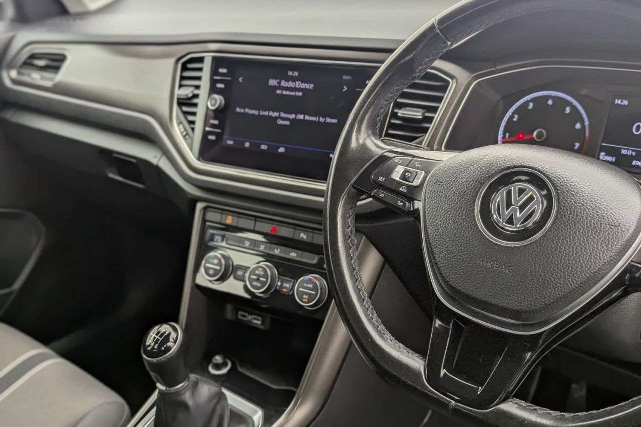 2018 VOLKSWAGEN T-ROC 2018 VOLKSWAGEN T-ROC