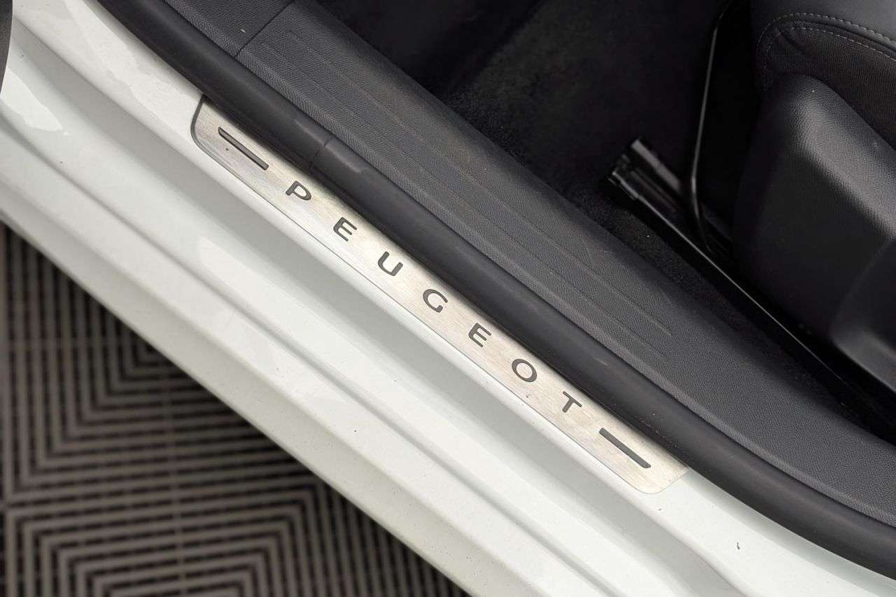 2020 PEUGEOT E-208 2020 PEUGEOT E-208