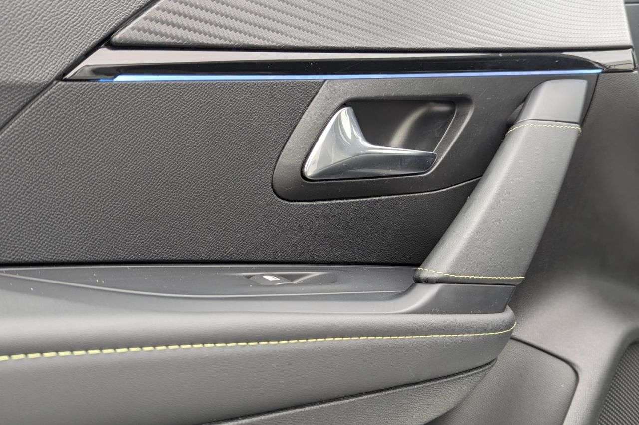 2020 PEUGEOT E-208 2020 PEUGEOT E-208