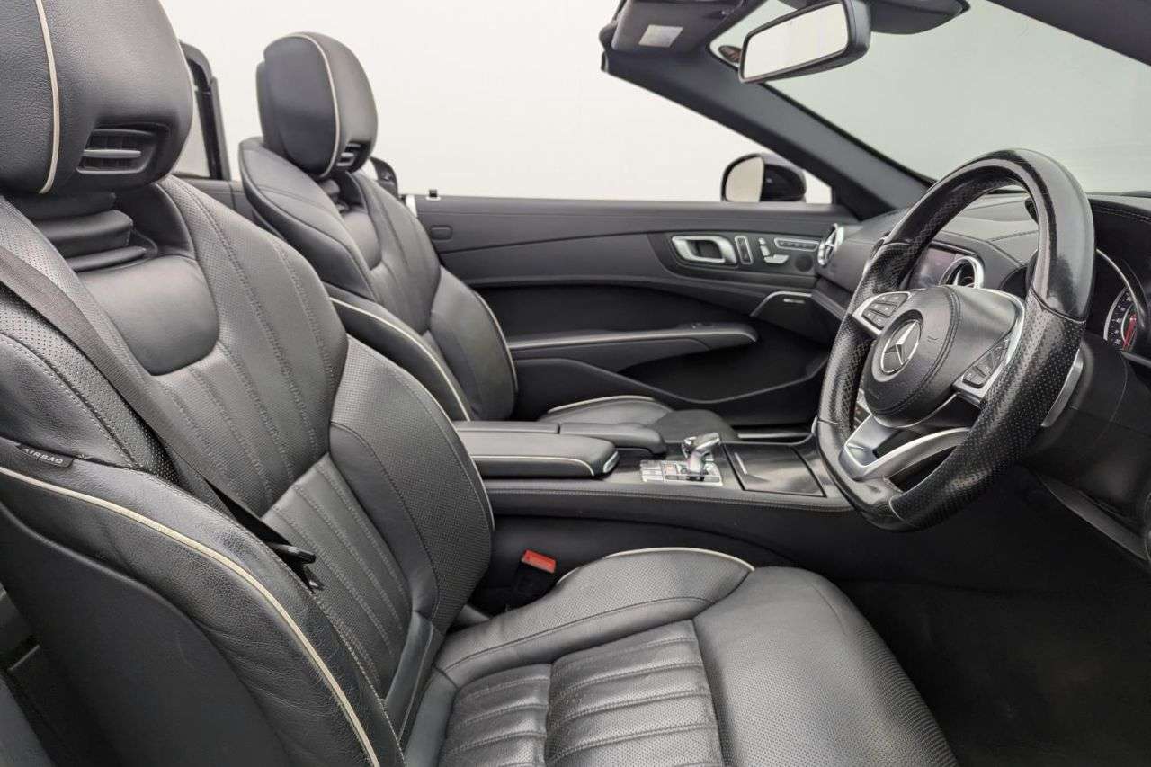 A 2016 MERCEDES-BENZ SL 3.0 SL400 V6 AMG Line Roadster 2dr Petrol G-Tronic+ Euro 6 (s/s) (367 ps) A A 2016 MERCEDES-BENZ SL 3.0 SL400 V6 AMG Line Roadster 2dr Petrol G-Tronic+ Euro 6 (s/s) (367 ps) A