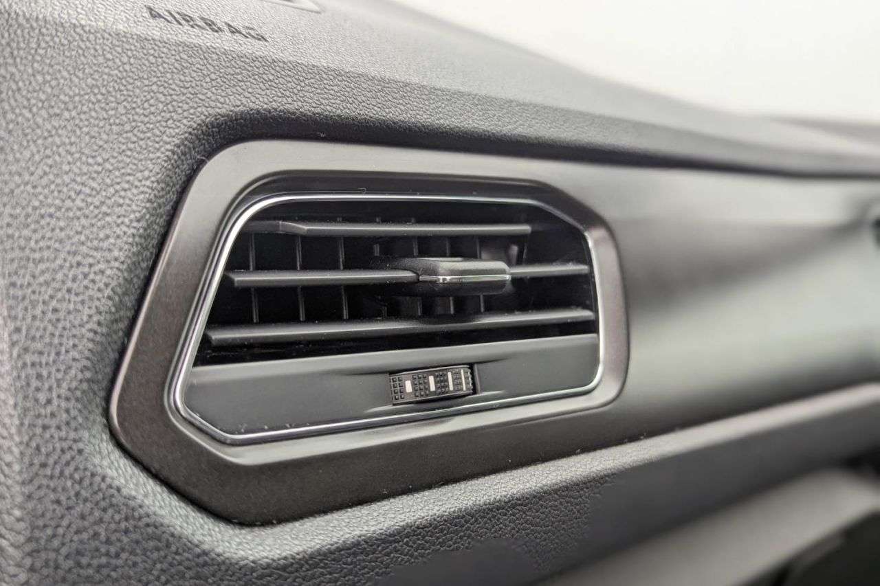 2019 VOLKSWAGEN T-ROC 2019 VOLKSWAGEN T-ROC