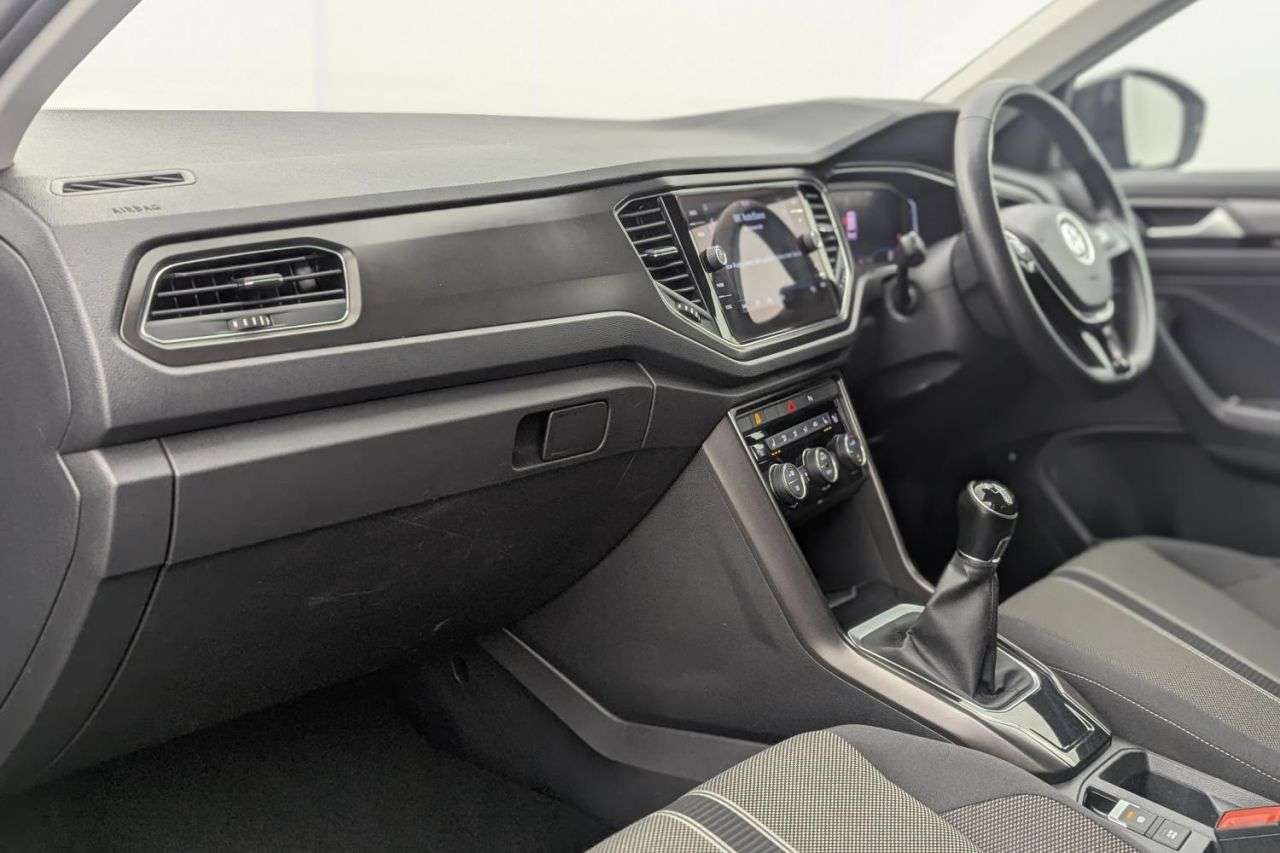 2019 VOLKSWAGEN T-ROC 2019 VOLKSWAGEN T-ROC