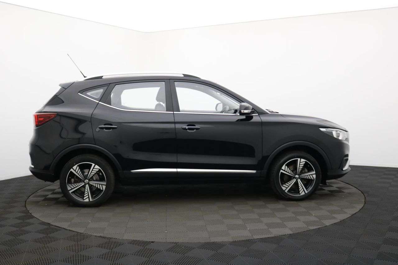 A 2020 MG MG ZS 44.5kWh Exclusive SUV 5dr Electric Auto (143 ps) Award Winning 5 Star Deale A 2020 MG MG ZS 44.5kWh Exclusive SUV 5dr Electric Auto (143 ps) Award Winning 5 Star Deale