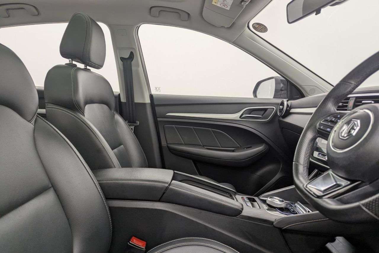 A 2020 MG MG ZS 44.5kWh Exclusive SUV 5dr Electric Auto (143 ps) Award Winning 5 Star Deale A 2020 MG MG ZS 44.5kWh Exclusive SUV 5dr Electric Auto (143 ps) Award Winning 5 Star Deale