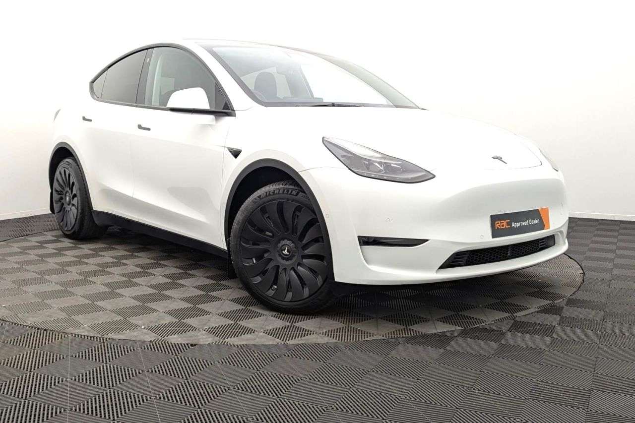 A 2022 TESLA MODEL Y (Dual Motor) Long Range SUV 5dr Electric Auto 4WDE (384 bhp) Award Winning A 2022 TESLA MODEL Y (Dual Motor) Long Range SUV 5dr Electric Auto 4WDE (384 bhp) Award Winning