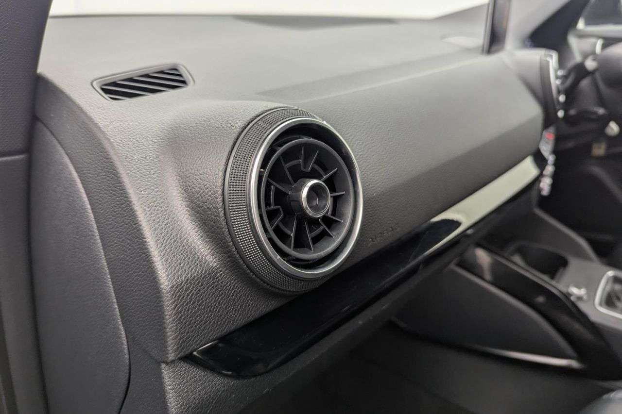 2019 AUDI Q2 2019 AUDI Q2