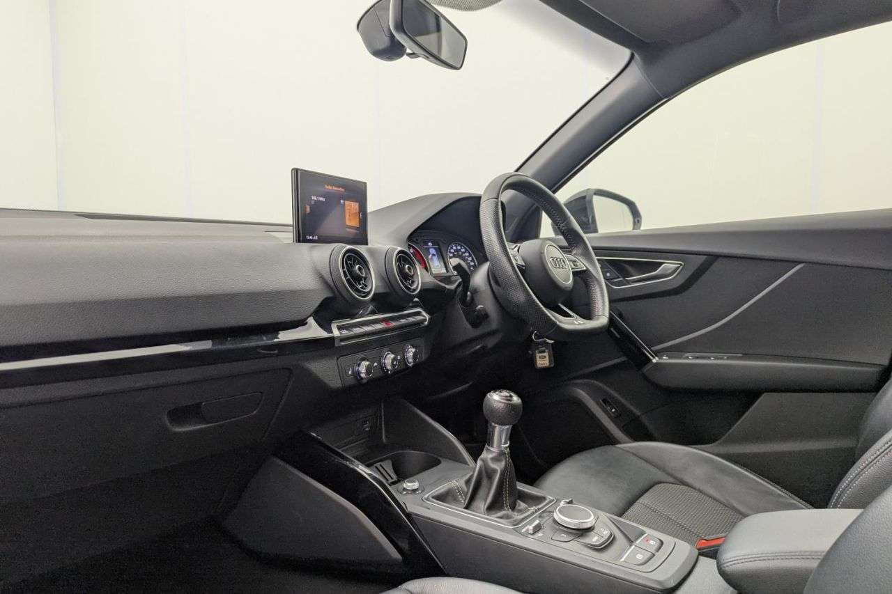 2019 AUDI Q2 2019 AUDI Q2