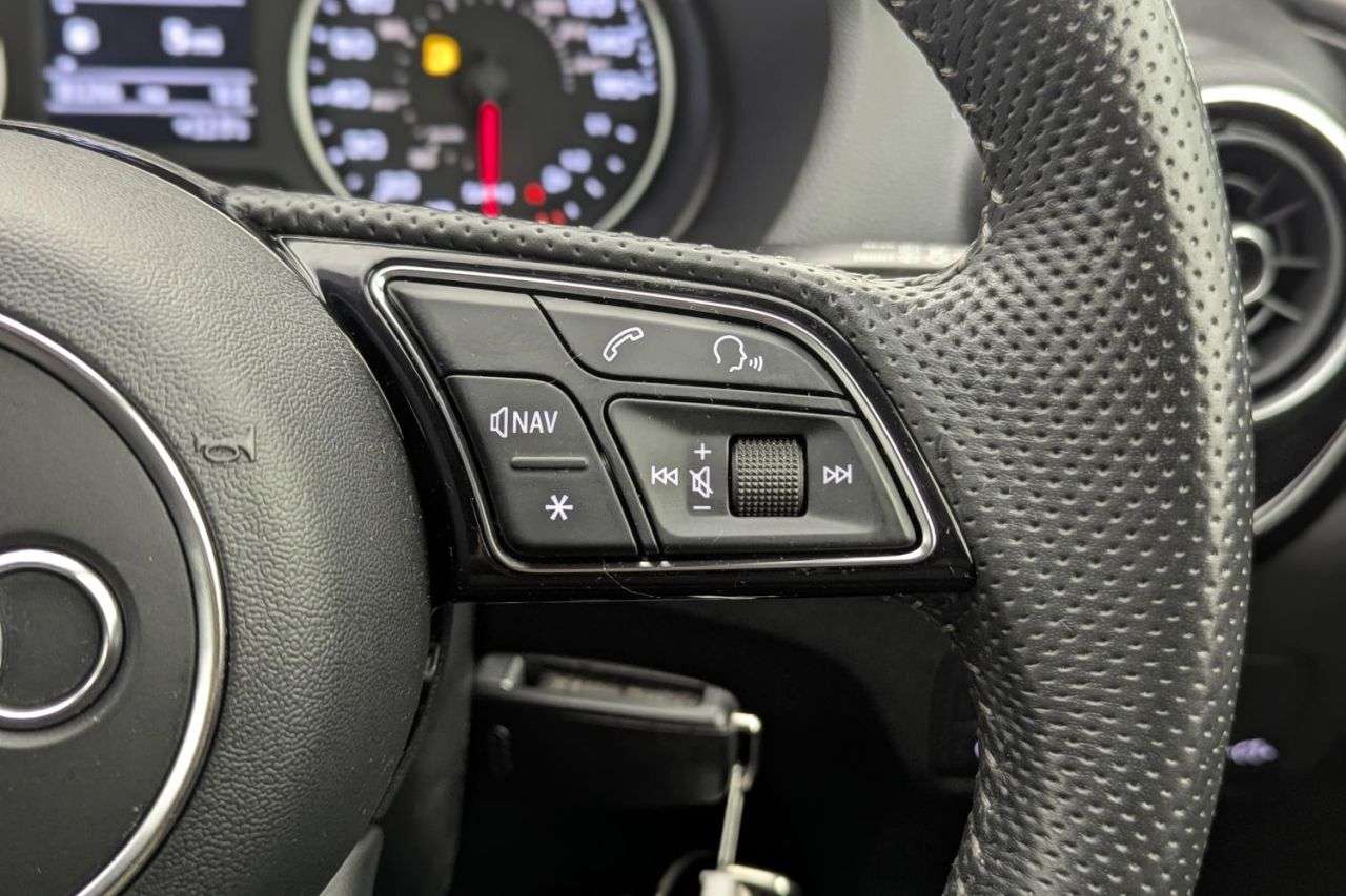 2019 AUDI Q2 2019 AUDI Q2