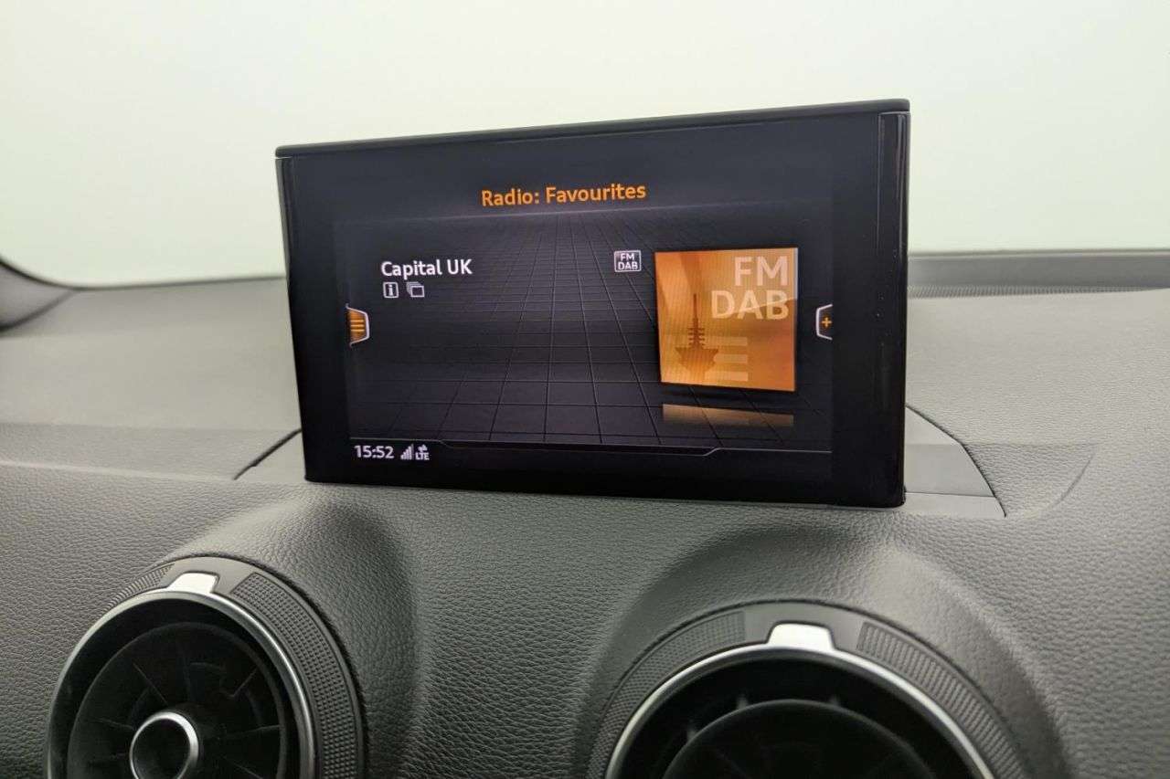 2019 AUDI Q2 2019 AUDI Q2