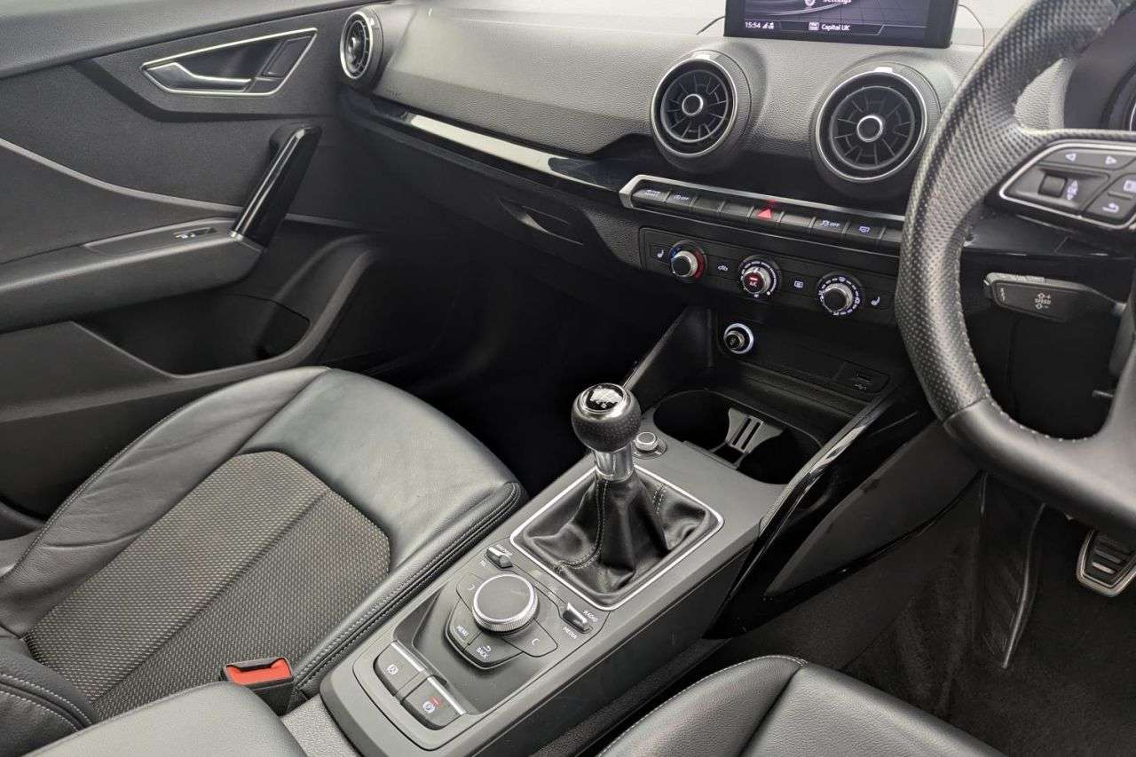 2019 AUDI Q2 2019 AUDI Q2