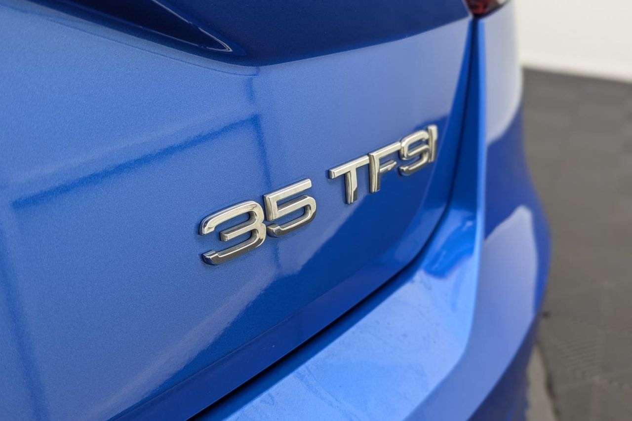 2019 AUDI Q2 2019 AUDI Q2