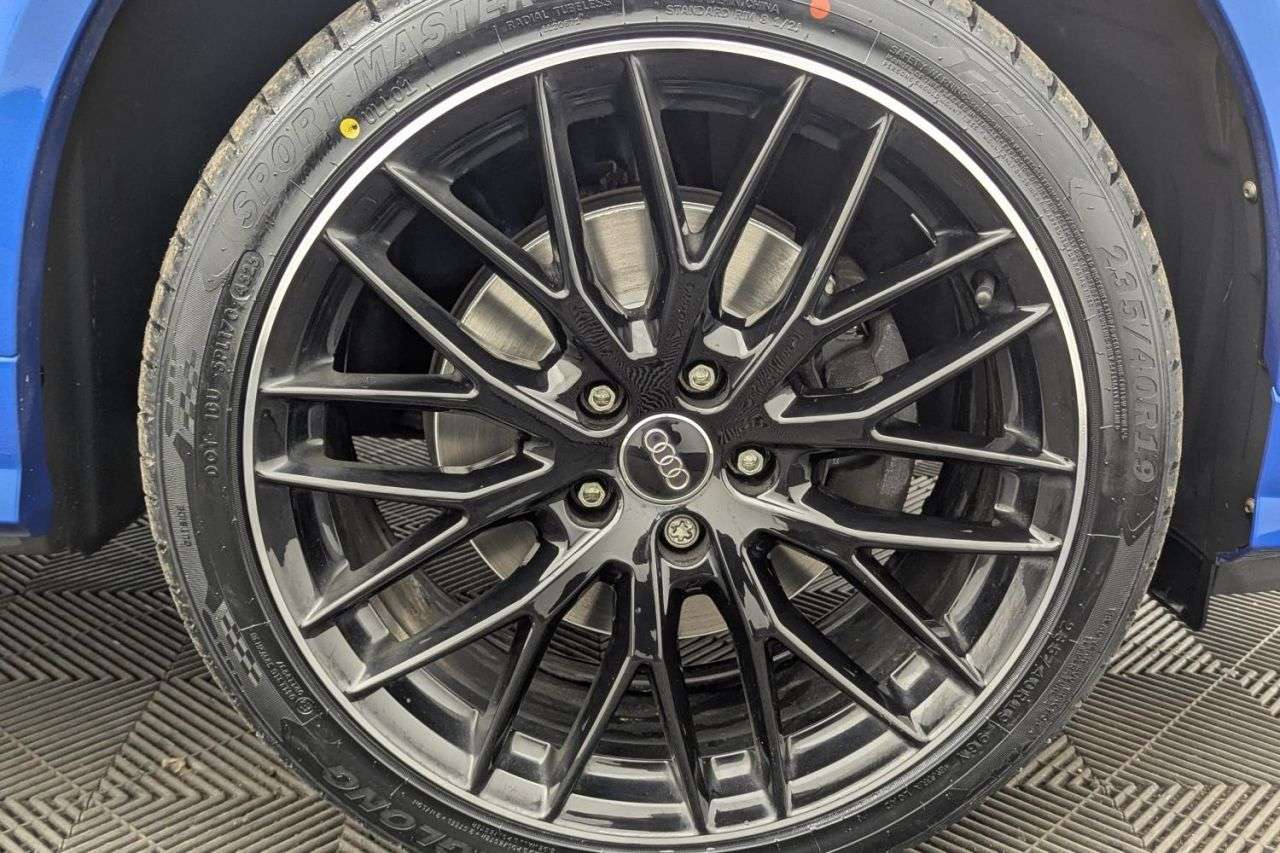 2019 AUDI Q2 2019 AUDI Q2