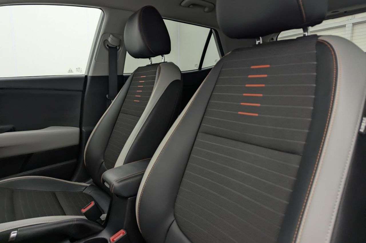 2019 KIA STONIC 2019 KIA STONIC