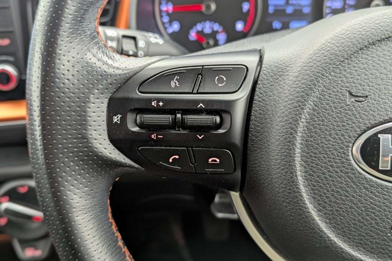 2019 KIA STONIC 2019 KIA STONIC