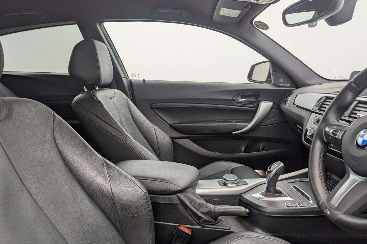 A 2018 BMW 1 SERIES 3.0 M140i Shadow Edition Hatchback 3dr Petrol Auto Euro 6 (s/s) (340 ps) Aw A 2018 BMW 1 SERIES 3.0 M140i Shadow Edition Hatchback 3dr Petrol Auto Euro 6 (s/s) (340 ps) Aw