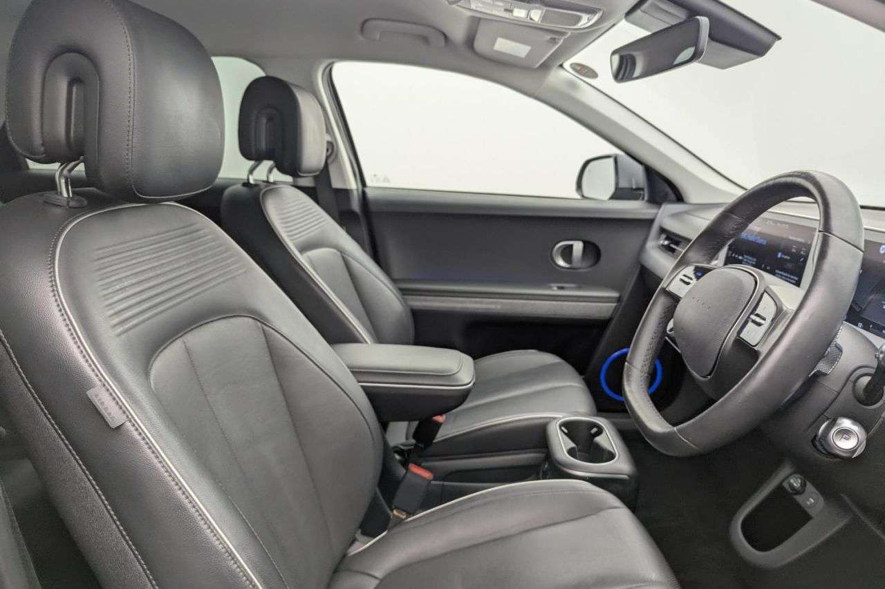 A 2022 HYUNDAI IONIQ 5 58kWh Ultimate Hatchback 5dr Electric Auto (170 ps) Award Winning 5 Star De A 2022 HYUNDAI IONIQ 5 58kWh Ultimate Hatchback 5dr Electric Auto (170 ps) Award Winning 5 Star De