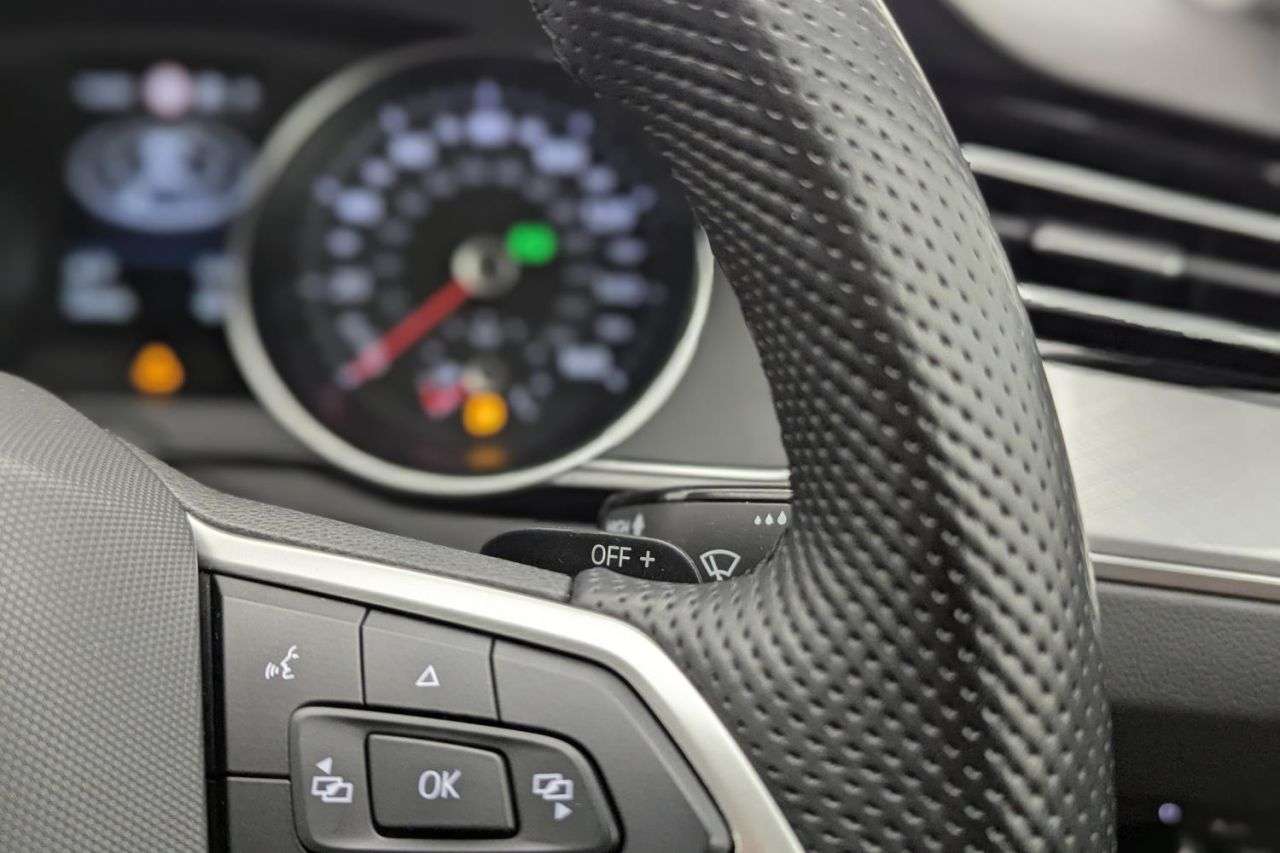 2021 VOLKSWAGEN PASSAT 2021 VOLKSWAGEN PASSAT