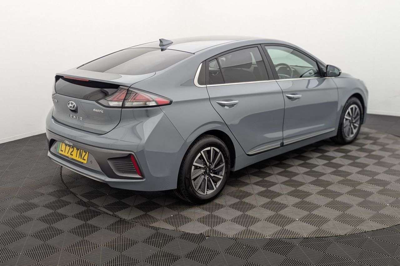 2022 HYUNDAI IONIQ 2022 HYUNDAI IONIQ