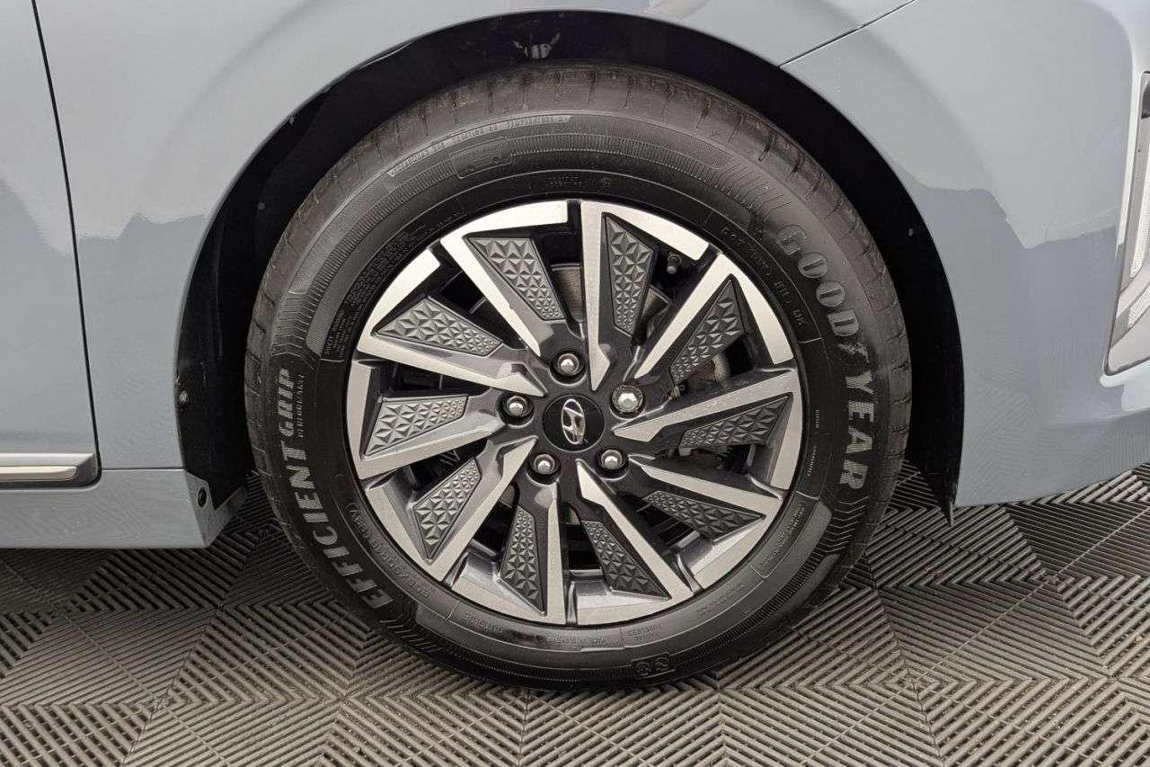 2022 HYUNDAI IONIQ 2022 HYUNDAI IONIQ