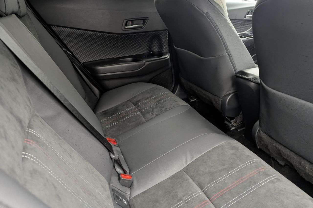 2022 TOYOTA C-HR 2022 TOYOTA C-HR