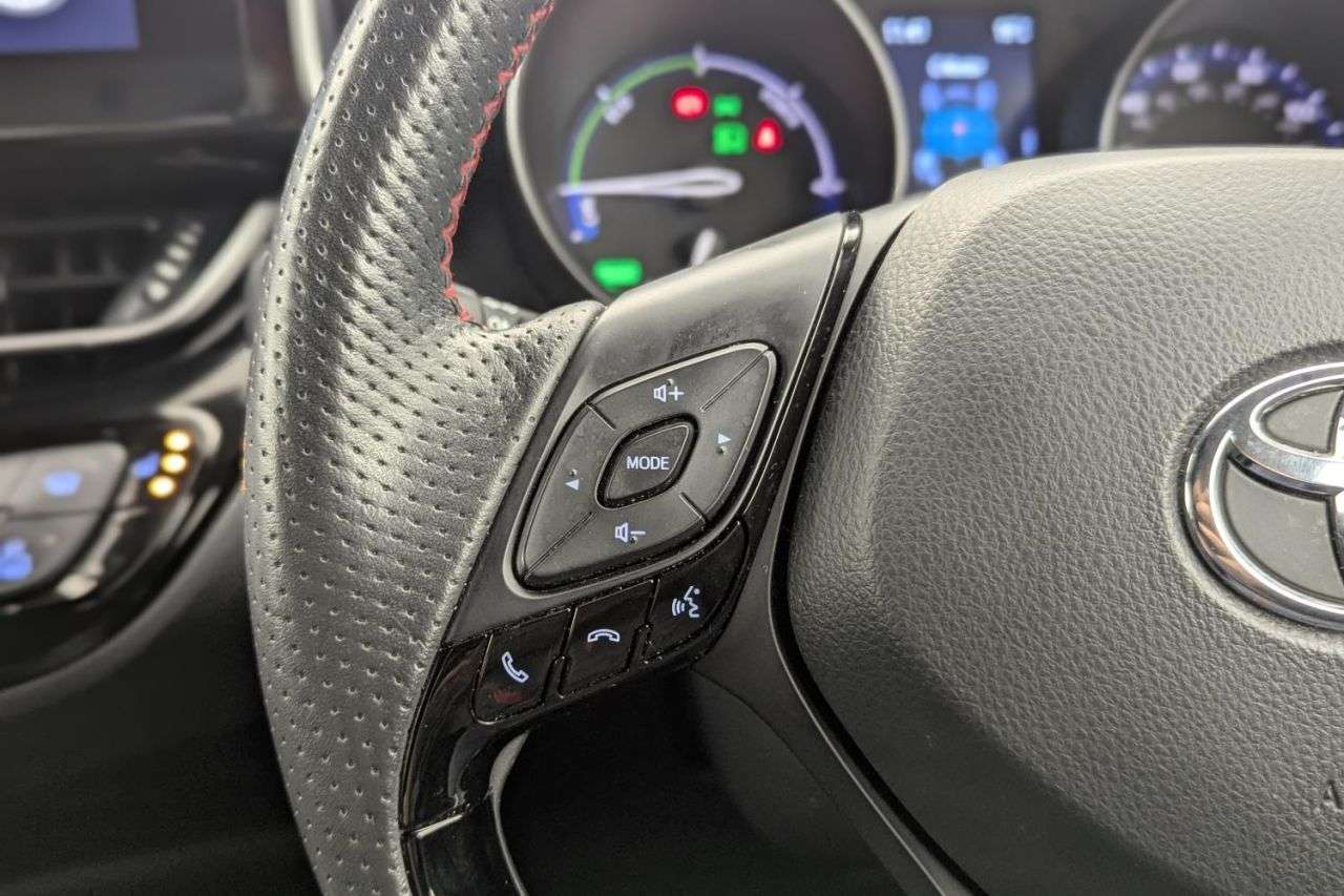 2022 TOYOTA C-HR 2022 TOYOTA C-HR