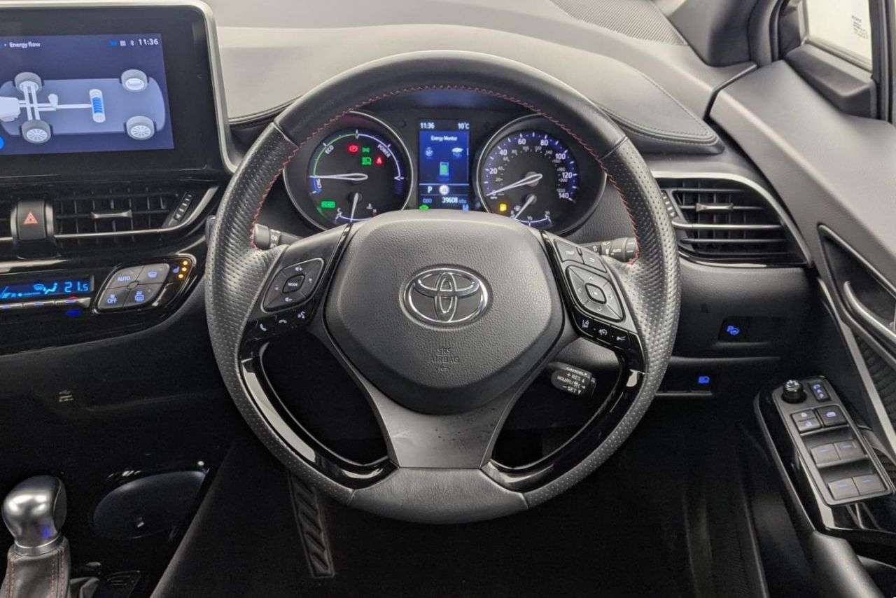 2022 TOYOTA C-HR 2022 TOYOTA C-HR