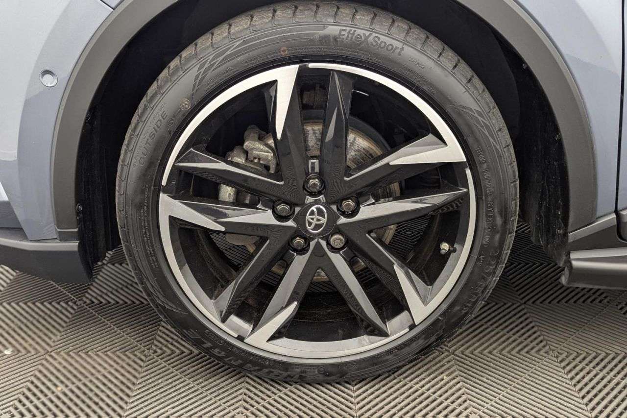 2022 TOYOTA C-HR 2022 TOYOTA C-HR