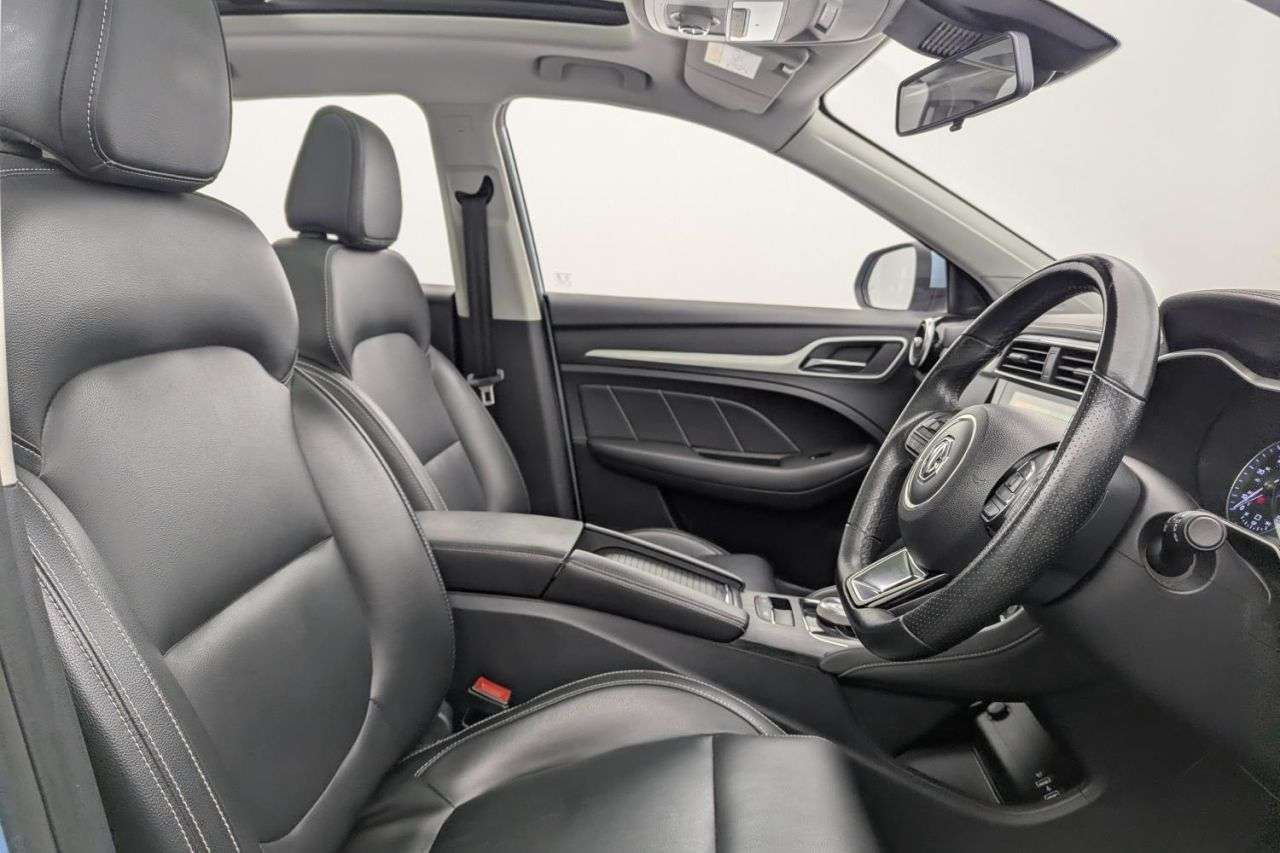 A 2020 MG MG ZS 44.5kWh Exclusive SUV 5dr Electric Auto (143 ps) Award Winning 5 Star Deale A 2020 MG MG ZS 44.5kWh Exclusive SUV 5dr Electric Auto (143 ps) Award Winning 5 Star Deale