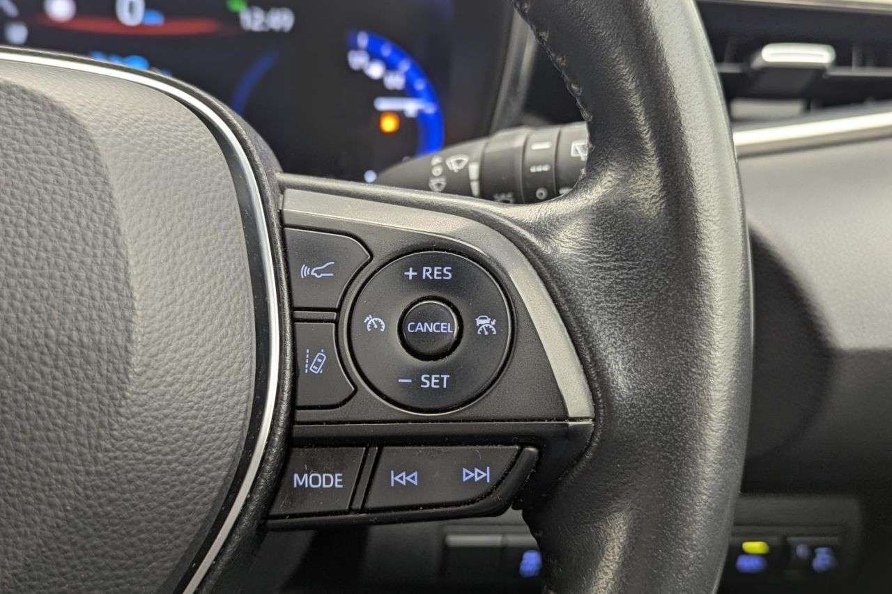 2021 TOYOTA COROLLA 2021 TOYOTA COROLLA