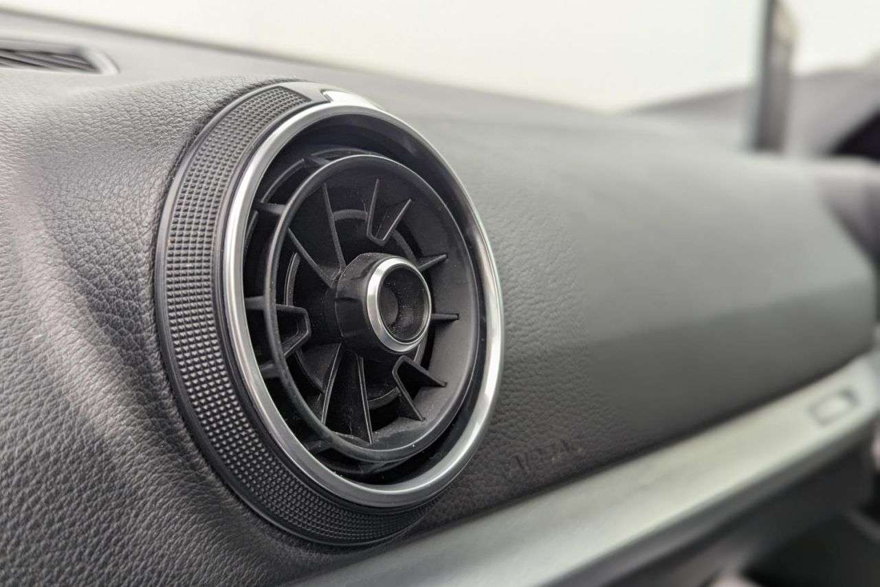 2017 AUDI Q2 2017 AUDI Q2