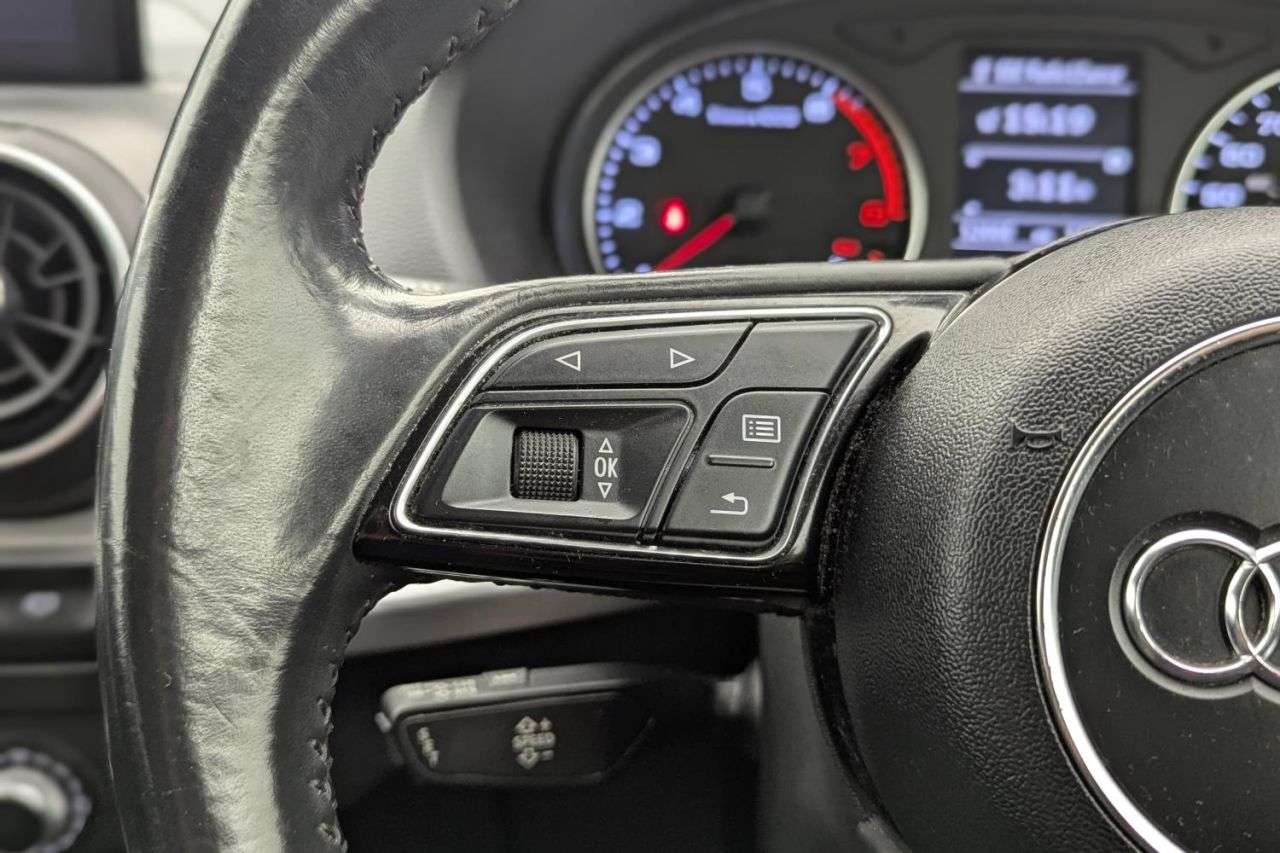 2017 AUDI Q2 2017 AUDI Q2