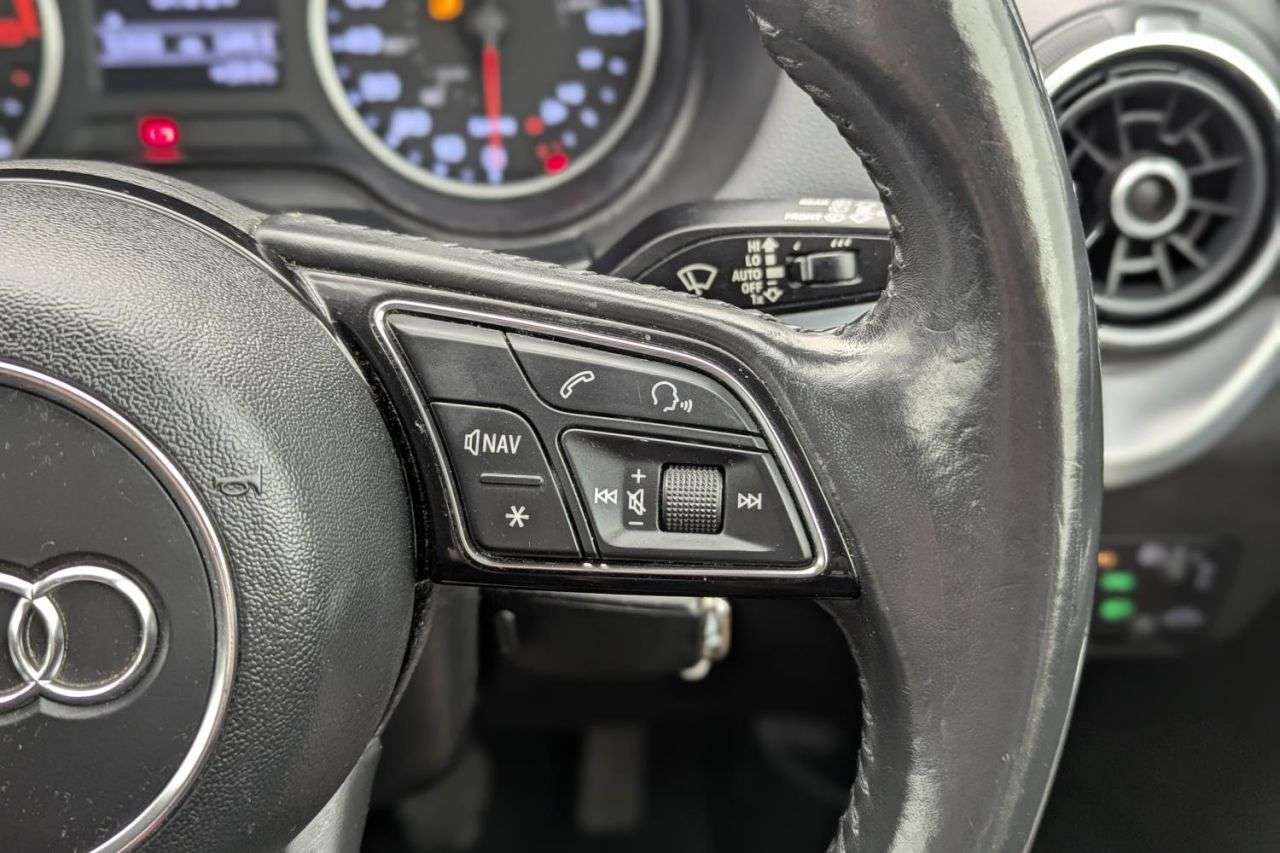 2017 AUDI Q2 2017 AUDI Q2
