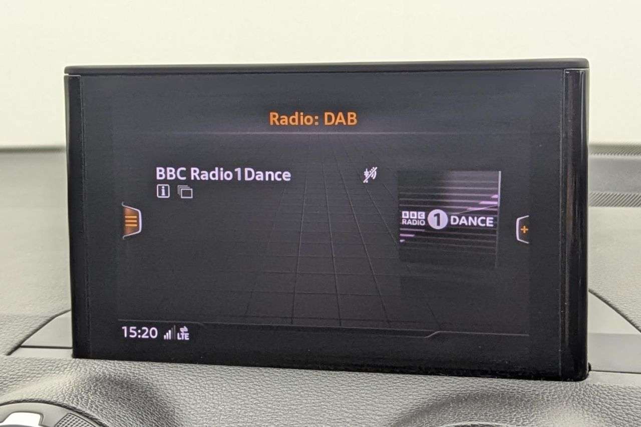 2017 AUDI Q2 2017 AUDI Q2