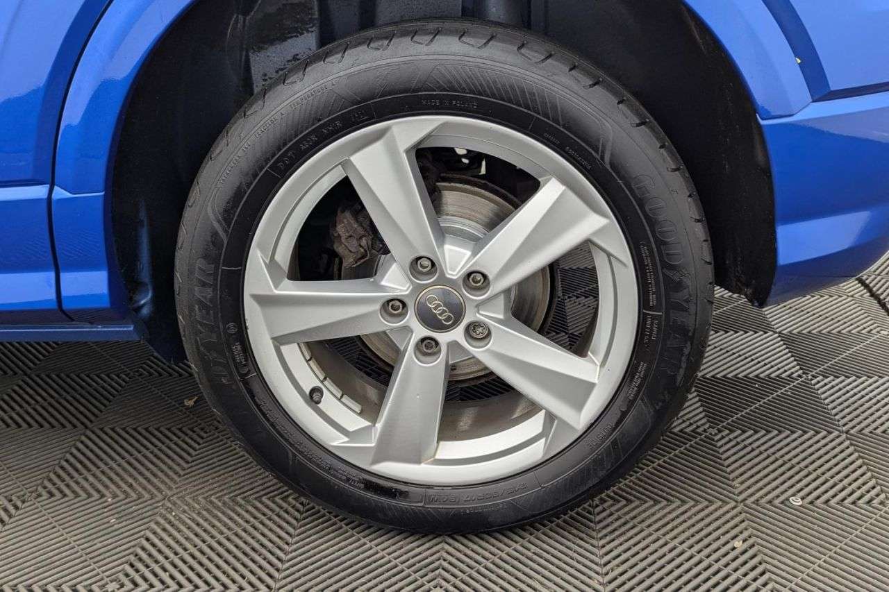 2017 AUDI Q2 2017 AUDI Q2