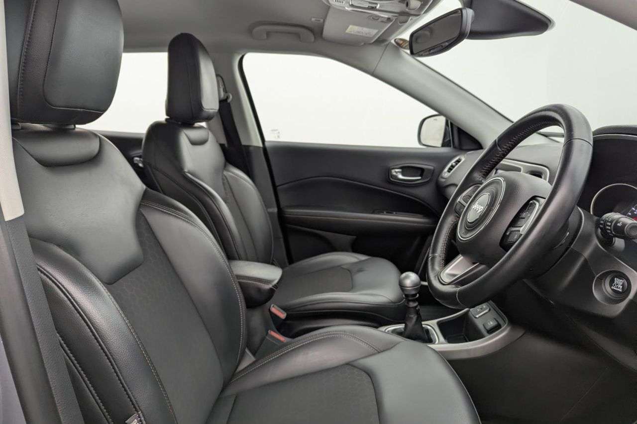 A 2018 JEEP COMPASS 1.4T MultiAirII Longitude SUV 5dr Petrol Manual Euro 6 (s/s) (140 ps) Award A 2018 JEEP COMPASS 1.4T MultiAirII Longitude SUV 5dr Petrol Manual Euro 6 (s/s) (140 ps) Award