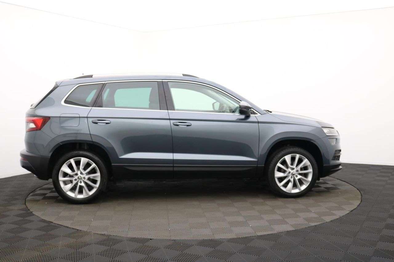 A 2020 SKODA KAROQ 1.5 TSI ACT SE L SUV 5dr Petrol DSG Euro 6 (s/s) (150 ps) Award Winning 5 S A 2020 SKODA KAROQ 1.5 TSI ACT SE L SUV 5dr Petrol DSG Euro 6 (s/s) (150 ps) Award Winning 5 S